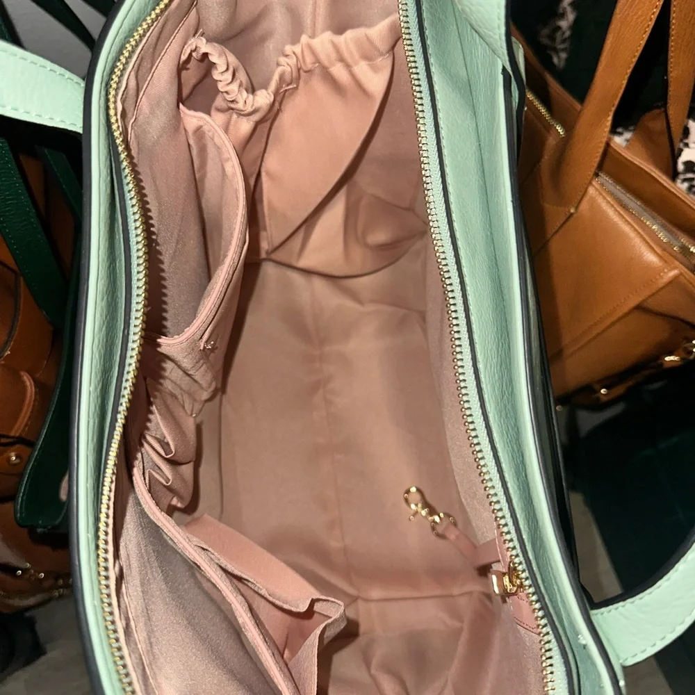 Poppy and Peonies Go-Getter Tote Mint - Picture 2 of 5